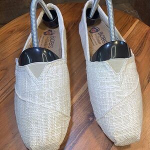 Bobs like new flats.  Inv 5434